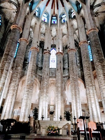 Cómo visitar la Basílica del Mar de Barcelona (Guía)