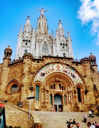 Guía para visitar el Tibidabo en Barcelona