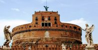 Castillo de Sant´Angelo y sus ángeles