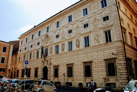 Preciosa Galería Spada en Roma