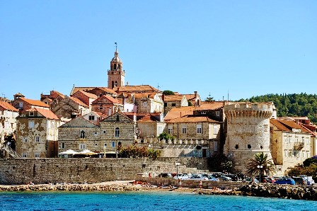 Korcula, una preciosa ciudad medieval en una isla (Croacia)