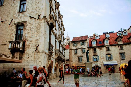 Plaza Blace Radic en el centro de Split (Croacia)