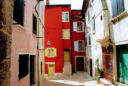 Coloristas casas en Rovinj (Croacia)