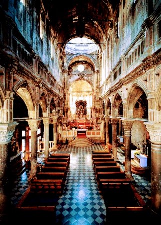 Interior de la Catedral de Santiago de Sibenik (Croacia)