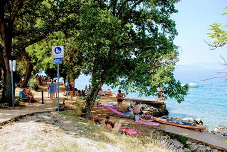 Sendero Setaliste Antona Koste, para llegar a las calas del paraíso en Njivice (isla de Krk)