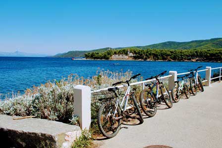 Agradable paseo en bici entre Vrboska y Jelsa (Isla de Hvar)