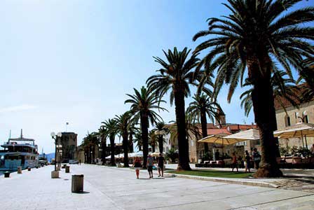 Riva o Paseo Marítimo de Trogir (Croacia)